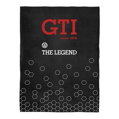 Abbildung von BRISA VW Collection Weiche Volkswagen Kuschel Fleece Schmuse Decke im Golf GTI Design (150x200cm/GTI The Legend/Schwarz)