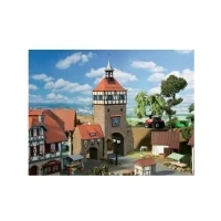 Abbildung von Stadttor mit Torhaus H0 Faller 130406