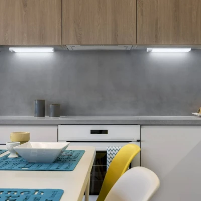 Abbildung von LEDVANCE SMART+ WIFI LINEAR LED SLIM SENSOR Unterschrankleuchte, 9W, 580lm, steuerbares warmweißes bis kaltweißes Licht, Sensorsteuerung, dimmbar, lange Lebensdauer, App steuerbar, IP20, 3000K 6500K