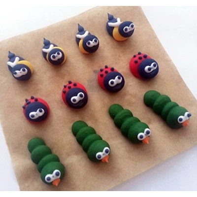 Abbildung von Zucker Kuchendekorationen 12 kleine Krabbeltiere / Edible Sugar Mixed Garden Bugs