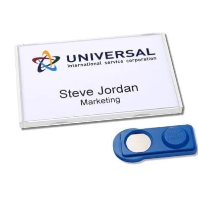 Abbildung von Badgepoint vista40 Namensschilder (63x40mm, 20 Schilder mit Magnet, verdrehsicher, Druckbogen für Namenskarten und Vorlagen zum Bedrucken, magnetische Kleidung) weiß