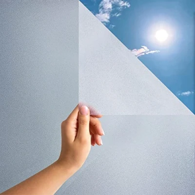 Abbildung von MARAPON ® Fensterfolie selbsthaftend Blickdicht [60x200 cm] inkl. eBook mit Profitipps Sichtschutzfolie Anti UV statischer Haftung Milchglasfolie