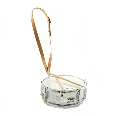 Abbildung von FAME Snare Drum,FSMAR 65 Marching Drum 14&quot;x6.5&quot; Stahl Marschtrommel Tragegurt Hohe Lautstärke Stimmstabilität Inklusive Sticks Silber&quot;, Marching, Drums, Drum, Marschtrommel,