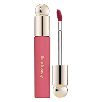 Abbildung von Rare Beauty Tinted Lip Oil Wonder
