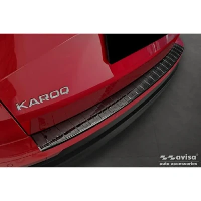 Abbildung von Avisa Spiegelschwarz Edelstahl Heckstoßstangenschutz kompatibel mit Skoda Karoq Facelift incl. Sportline 2022 &#039;Ribs&#039;