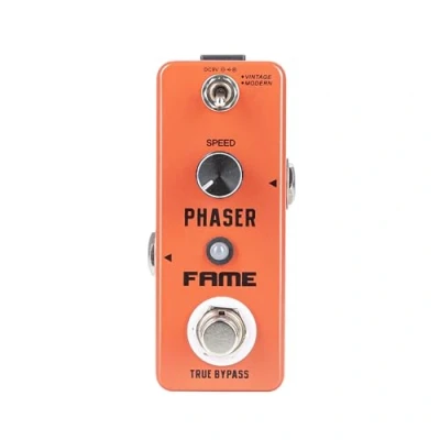 Abbildung von Fame LEF 313 Phaser Effektpedal für Gitarren, Kompakt, Vintage und Modern Modes, True Bypass, LED Anzeige, Metallgehäuse, 9V DC, Ideal sphärische Intro Sounds ausdrucksstarke Leads