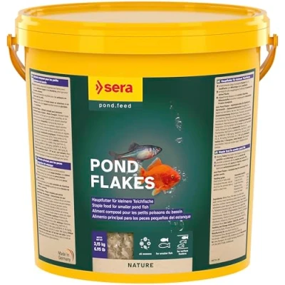 Abbildung von sera Pond Flakes 21 L (3,15kg) Hauptfutter für Teichfische ohne Farb &amp; Konservierungsstoffe fördert Gesundheit Wachstum Goldfische, Bitterlinge Jungfische sauberes Teichwasser