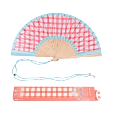 Abbildung von Fisura Handfächer aus Holz mit Vichy Karomuster. Modisches, farbenfrohes Accessoire, tragbarer rosa Fächer praktischem Aufhänger. Maße: 42,5 x 23 cm