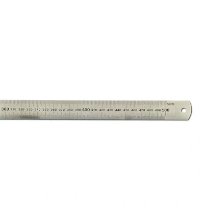 Abbildung von hedue® Stahllineal 500mm, B105 Stahlmaßstab mit Millimeterskala, rostfreies Edelstahl Lineal, robustes Metalllineal