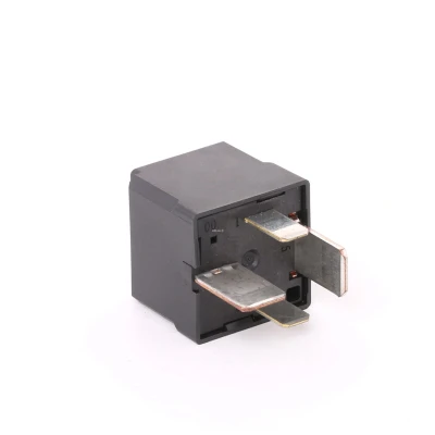 Abbildung von HELLA 4RA 007 793 031 Relais, Arbeitsstrom MERCEDES BENZ: C Klasse Limousine, A Klasse, E T modell, OPEL: Omega B Caravan, Vectra Limousine