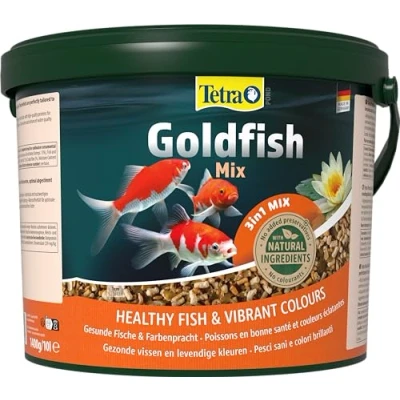 Abbildung von Tetra Pond Goldfish 3in1 Mix Fischfutter Mischung aus Flocken, Sticks und Gammarus für alle Goldfische Kaltwasserfische im Teich, 10 L Eimer