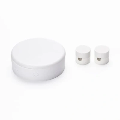 Abbildung von ORION LIGHTSTYLE Lampen Distanz Aufhänger mit Baldachin und Verteilerdose, Kabelhalter, Abdeckdose, Set 1 Verteilerdose 2 Deckenpins (Weiß, Kunststoff, nicht wasserfest)