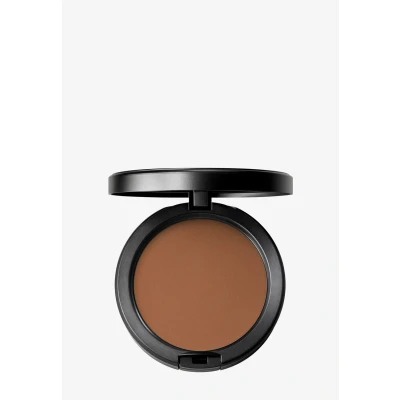 Abbildung von MAC Cosmetics Studio Fix Powder Plus Foundation NW50
