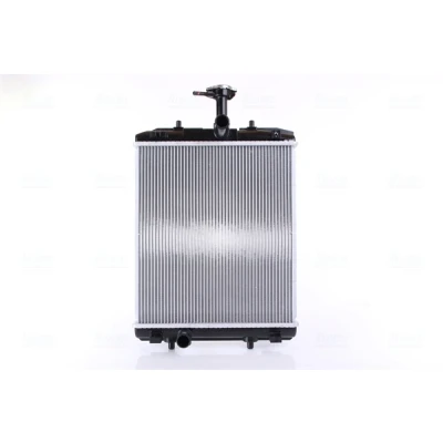 Abbildung von NISSENS 606330 Kühler, Motorkühlung Aluminium 375 327 26 Kühlrippen gelötet CITROËN: C1 I, PEUGEOT: 107 Schrägheck