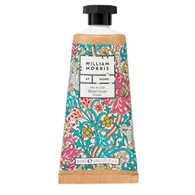 Abbildung von William Morris At Home Golden Lily Light Aloe &amp; Lime Handcreme, angereichert mit Sheabutter, tierversuchsfrei und vegan, reisefreundliche Größe, 50 ml