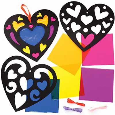 Abbildung von Baker Ross Herz Buntglas Dekoration Set 6er Pack, Valentinstagsbasteln für Kinder (FC440)