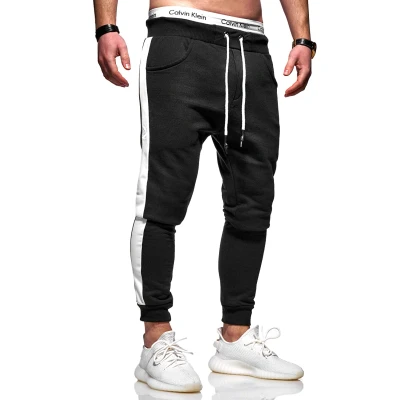 Abbildung von behype Sweathose &quot;TRACK&quot;, im angenehmen Slim Fit