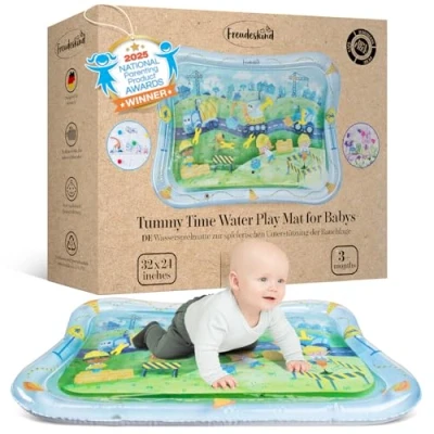 Abbildung von TummyTime Wassermatte XXL by Freudeskind, Baby Wasserspielmatte, 100% Phtalate &amp; BPA frei ab 0, 3, 6, oder 9 bis 24 Monate, Sensorische Montessori Spielmatte Baustelle, Babyspielzeug Bauchlage