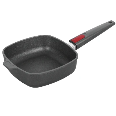 Abbildung von Woll Nowo Titanium Viereckpfanne Induktiv , 20x20 cm, 6.5 cm hoch, mit abnehmbarem Stiel Geeignet für alle Herdarten, Antihaft Versiegelung