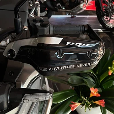Abbildung von Resin Bike Aufkleber für Motorrad Kompatibel mit Honda Africa Twin CRF 1100 L 2022 2023. Handschutz vor Stößen und Kratzern. 3D Harzklebstoff Stickers Made in Italy