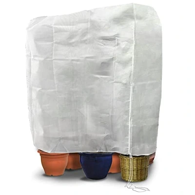 Abbildung von VOUNOT Winterschutz für Pflanzen Kübelpflanzen, Frostschutz Kübelpflanzensack mit Reißverschluss und Kordelzug, 150g/m², 250 x 360 cm