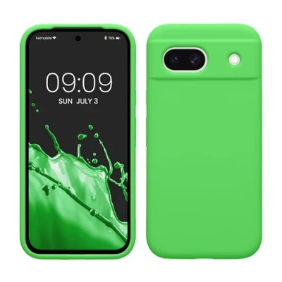 Abbildung von kwmobile Hülle kompatibel mit Google Pixel 8a Silikon Handy Case Handyhülle weiche Oberfläche kabelloses Laden Limettengrün