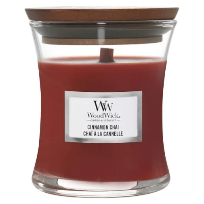 Abbildung von WoodWick Duftkerze Mini Zimt Chai 8 cm / ø 7