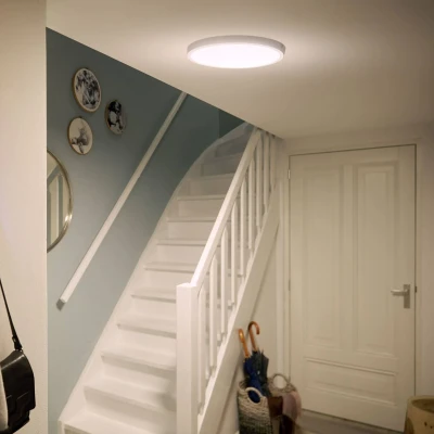 Abbildung von Philips LED Einbauspot Slim Surface, 20W, warmweißes Licht (2700K), rund, Weiß