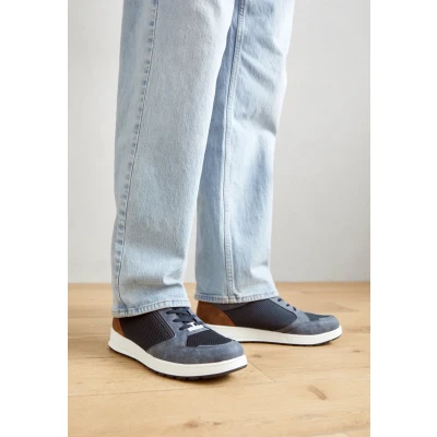 Abbildung von bugatti Artic Sneaker low, Herren, Größe: 40, Dark blue Schuhe