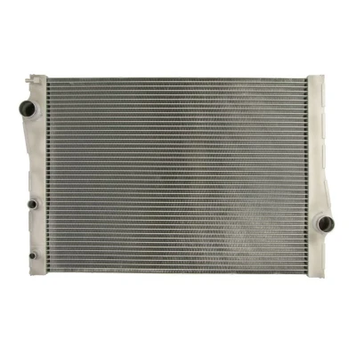 Abbildung von VALEO 701549 Kühler, Motorkühlung Aluminium 438 590 38 ohne Kühlmittelregler Kühlrippen gelötet BMW: X5, X6