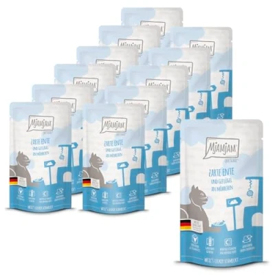 Abbildung von MjAMjAM Premium Nassfutter für Katzen Quetschie zarte Ente &amp; Geflügel an leckeren Möhrchen, 12er Pack (12 x 125 g), getreidefrei mit extra viel Fleisch