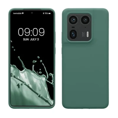 Abbildung von kwmobile Hülle kompatibel mit Motorola Edge 50 Ultra Silikon Handy Case Handyhülle weiche Oberfläche kabelloses Laden Tannengrün
