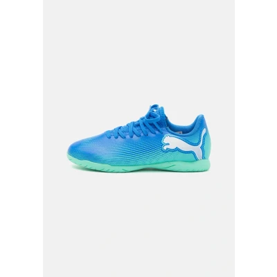 Abbildung von Puma Future 7 PLAY IT JR Unisex Fußballschuh Halle für Kinder, Größe: 32, Hyperlink blue/mint/white Schuhe