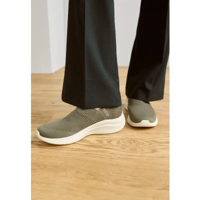 Abbildung von Skechers Ultra FLEX 3.0 Slipper, Damen, Größe: 38.5, Olive Schuhe