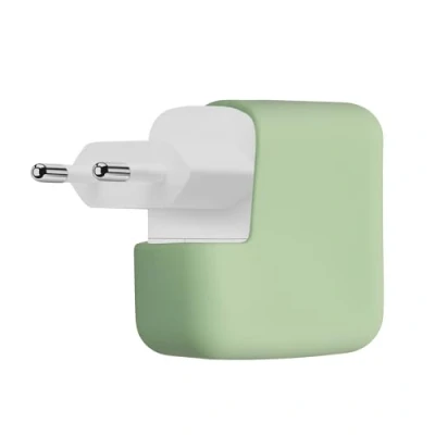 Abbildung von kwmobile Silikon Schutzhülle kompatibel mit Apple 35W Dual USB C Power Adapter Hülle Netzteil Full Body Charger Case Komplettschutz Cover für Aufladegerät in Matcha Grün
