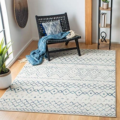 Abbildung von SAFAVIEH Boho Teppich für Wohnzimmer, Esszimmer, Schlafzimmer Madison Collection, Kurzer Flor, Elfenbein und Marineblau, 155 X 229 cm