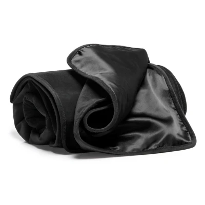 Abbildung von Liebesdecke „Fascinator Throw“ in extra weicher Qualität