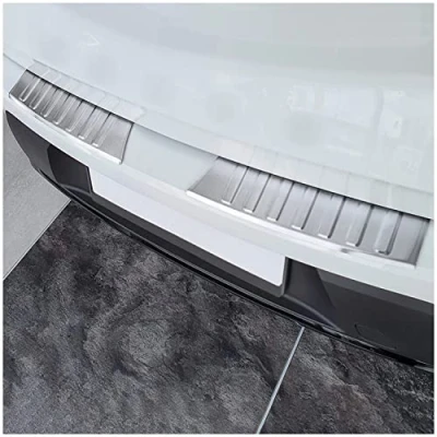 Abbildung von tuning art BL1021 Ladekantenschutz mit Abkantung passend für Opel Mokka B, Farbe:Silber