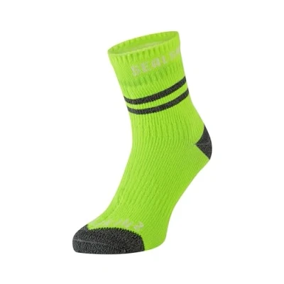 Abbildung von SEALSKINZ Unisex Waterproof Weather Ankle Length With Mautby Wasserdichte Warme Wettersocke Mit Hydrostop, Knöchellang, Neongelb, XL EU