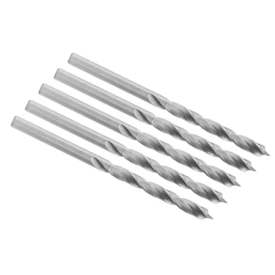 Abbildung von ENT 50050 HSS G Holzspiralbohrer Ø 5,0 mm in der 5er Packung geschliffener Holzbohrer mit Zentrierspitze und Vorschneider