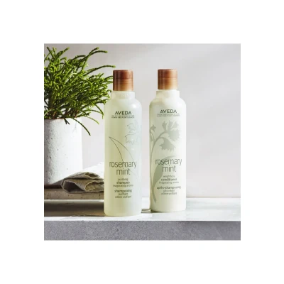 Abbildung von Aveda Rosemary Mint Weightless Conditioner 1.000 ml