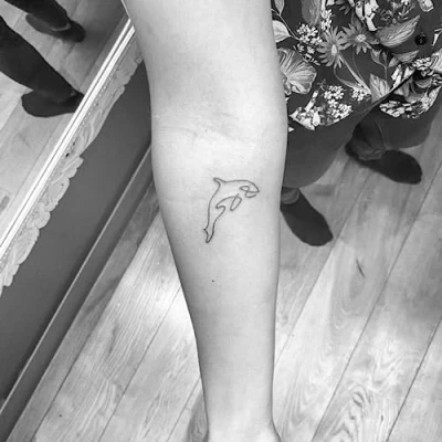 Abbildung von Inkster® Delfin Tattoo Temporäres mit EU Kosmetikzertifizierung wasserfest + vegan revolutionäres 2 Wochen Fake Tattoos und Klebetattoos für Erwachsene