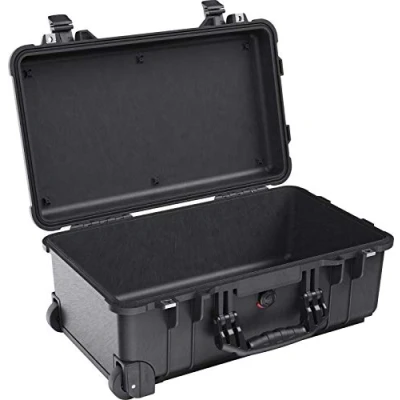 Abbildung von Peli 1510 Robuster Reise und Outdoorkoffer, IP67 Wasser Staubdicht, 27L Volumen, Ohne Schaum, Schwarz
