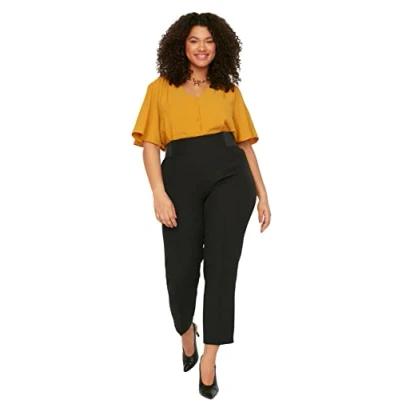 Abbildung von Trendyol Damen Normal Waist Carrot Plus Size Pants Hose, Black, 52