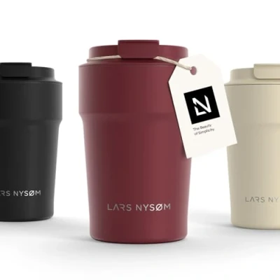 Abbildung von LARS NYSØM Thermobecher Bevægelse, Edelstahl, Auslaufsicherer Travel Mug für Kaffee und Tee unterwegs 380ml 500ml