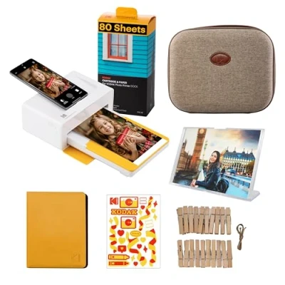 Abbildung von KODAK Dock Plus PD460 mit 90 Stück Fotopapier und Zubehör, tragbarer Fotodrucker für Smartphones, Sofort Fotodruck, 10 x 15 cm, iOS Android, Bluetooth Docking, Gelb Weiß