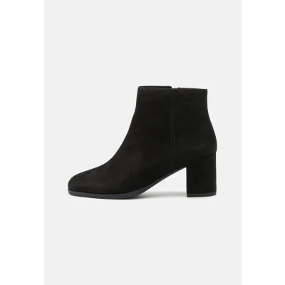 Abbildung von Clarks Damen Freva55 Zip Chukka Stiefel, Newness, 39.5 EU