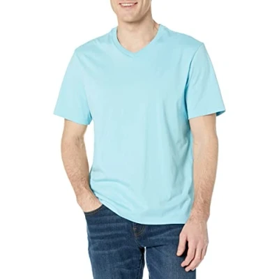 Abbildung von Amazon Essentials Herren Kurzärmliges T Shirt mit V Ausschnitt in normaler Passform (in Übergrößen erhältlich), 2er Pack, Hellblau, 4XL Große Größen Tall