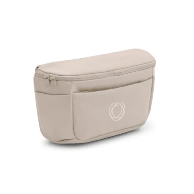 Abbildung von Bugaboo Kinderwagen Organizer Tasche mit leicht zugänglichen Fächern. Praktisches Accessoire für alle Baby Essentials in Desert Taupe