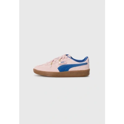 Abbildung von PUMA Palermo Pin It Up Trainers EU 39